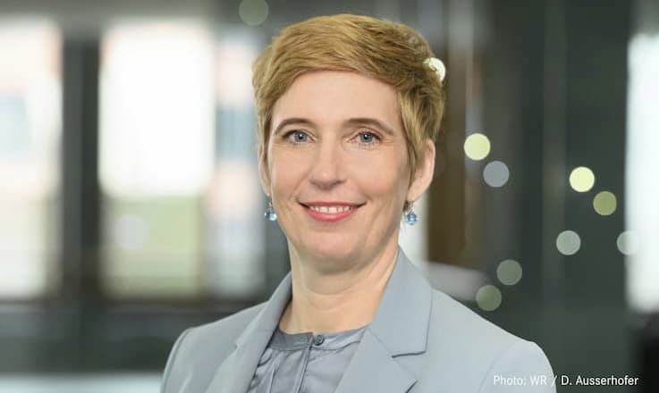 Esther Seng | Secretary General of the German Science and Humanities Council Esther Seng | Secretary General of the German Science and Humanities Council